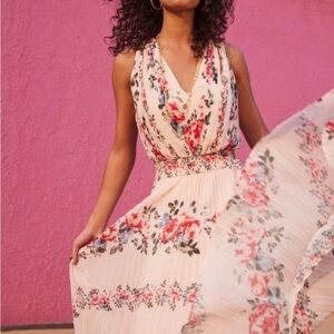White House Black Market Blush Floral V-Neck Pleated Maxi Dress-WHBM